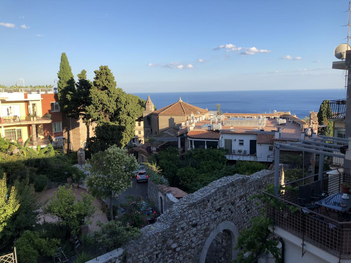 La Malandrina - Apartments & Suites Taormina Exterior foto